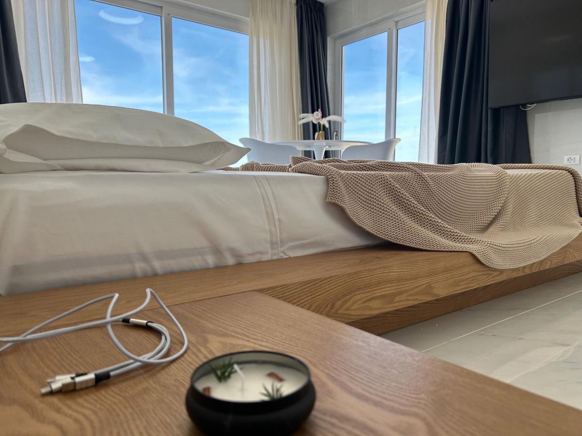 Smart Luxury Suites & Apartments Orosei Eksteriør bilde