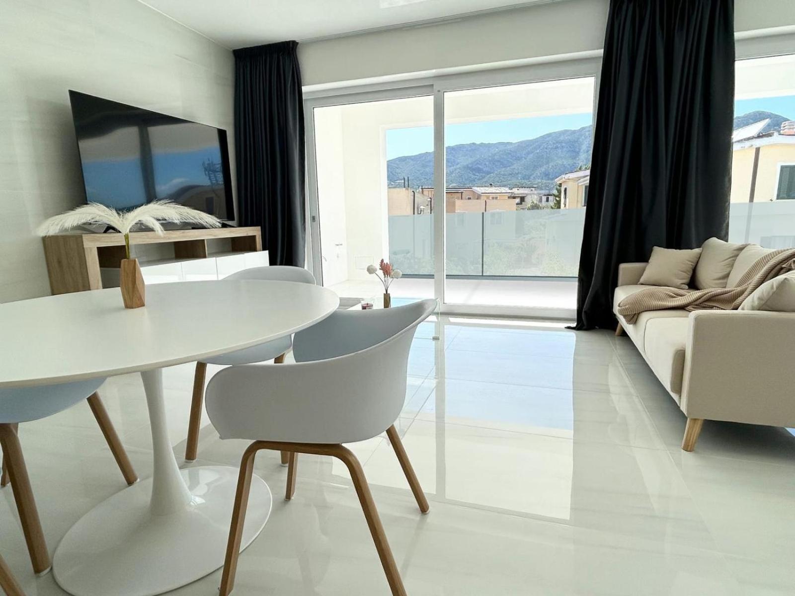 Smart Luxury Suites & Apartments Orosei Eksteriør bilde